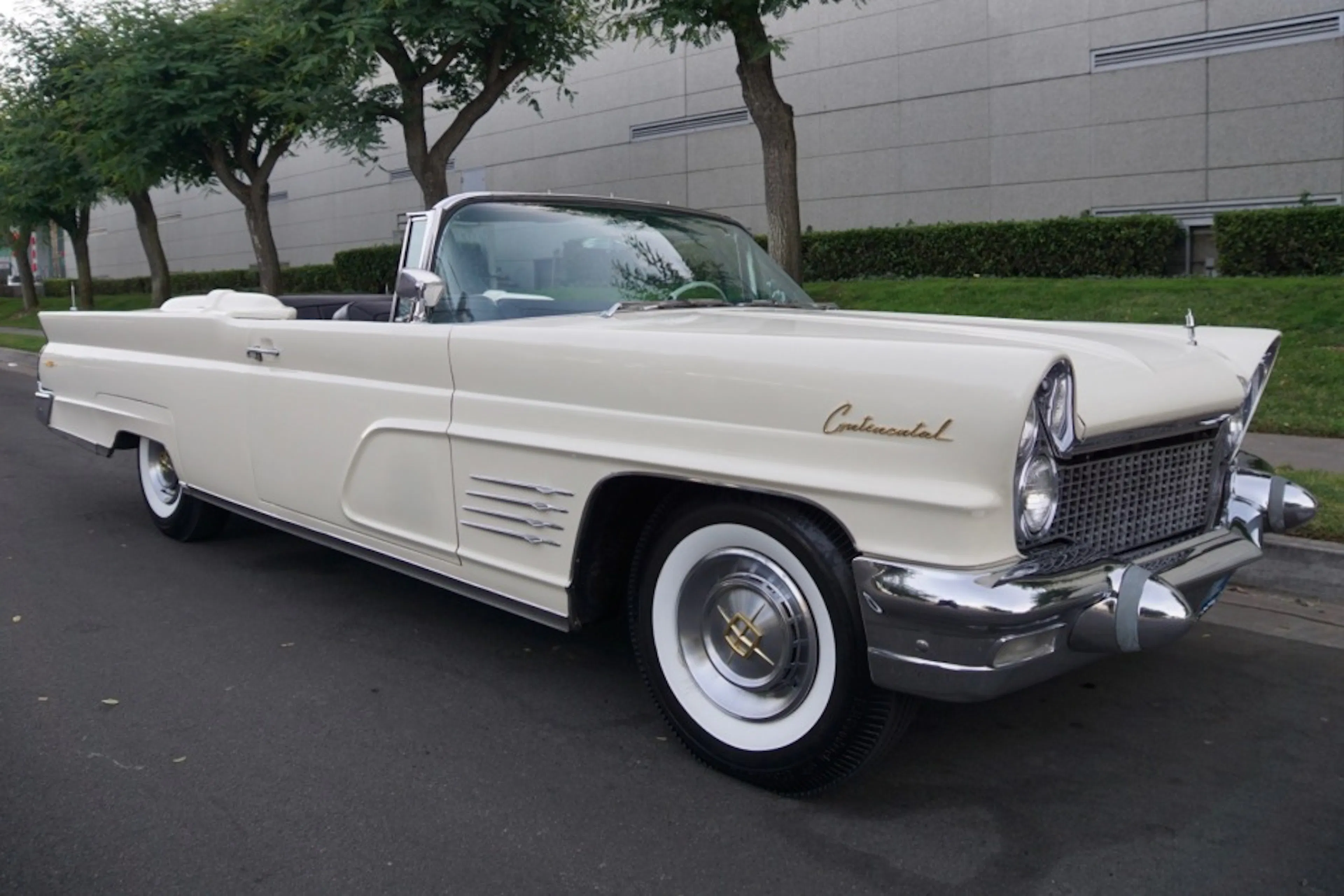 1960 Lincoln Lincoln Series VIN 0Y85H405446 | Hagerty Valuation Tools®